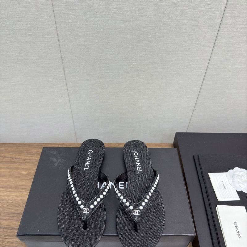 Ch*el slippers